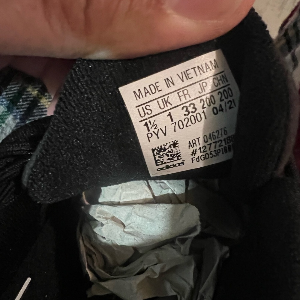 Adidas - Picture 3 of 7